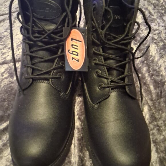 Brand new Lugz men\'s boots